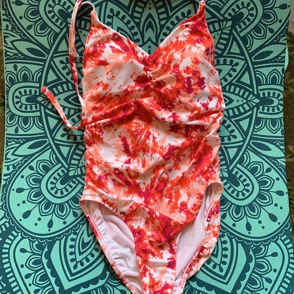 NWOT TIME AND TRU ONE PIECE TIE-DYE SWIMSUIT SZ M